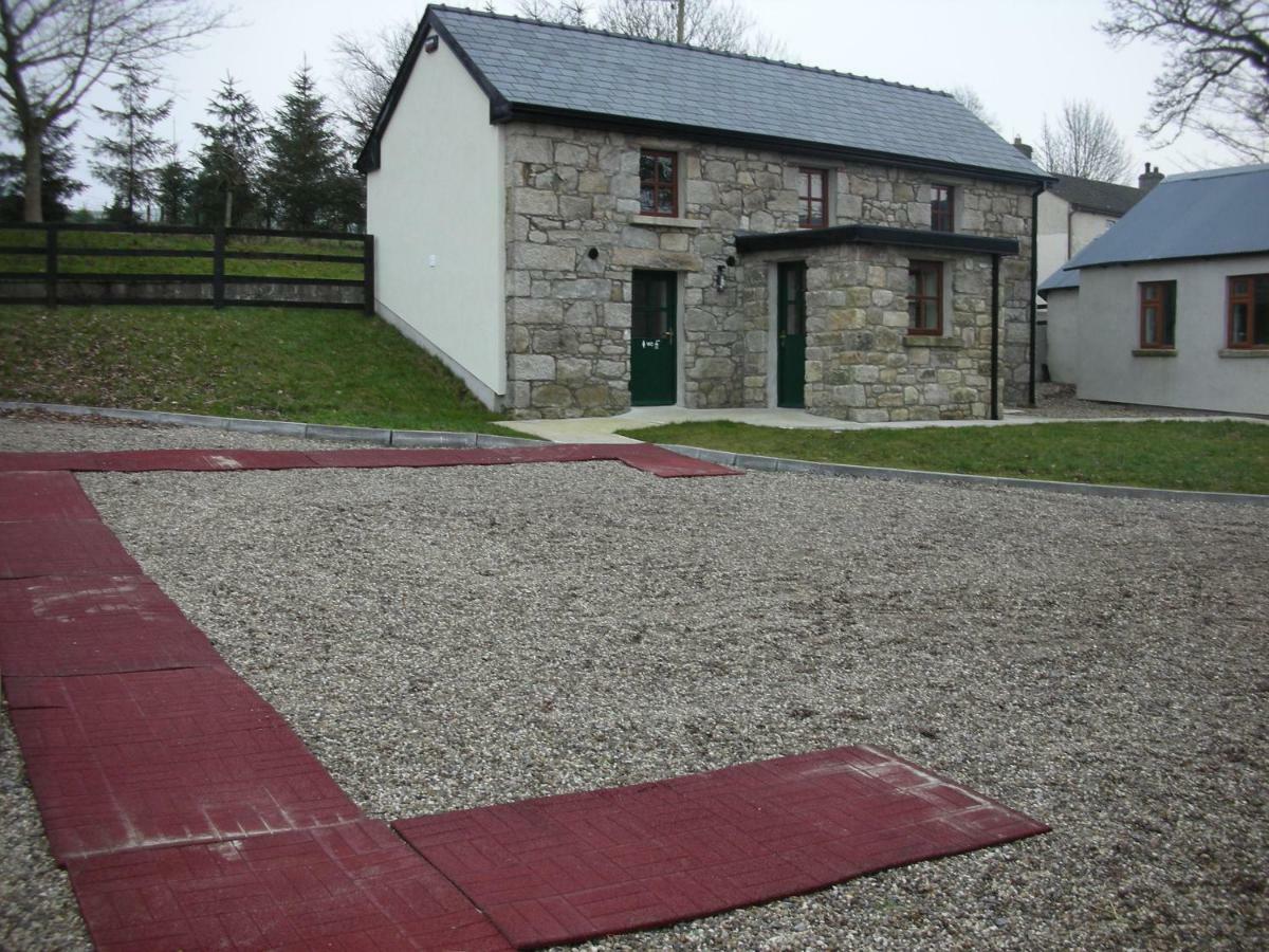 Clonmore Green Adventure Ecohostel المظهر الخارجي الصورة
